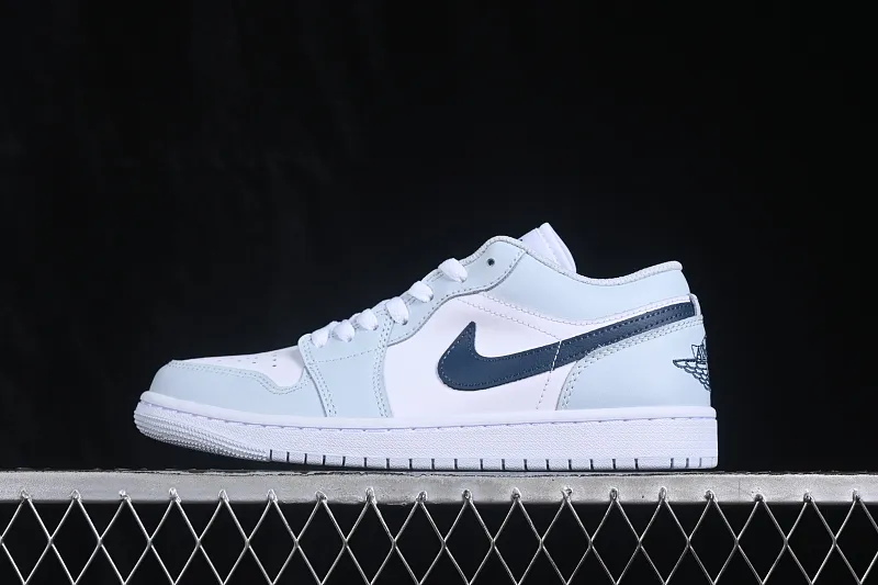 All categories Air Jordan Jordan series basketball shoes Air Jordan 1 Low G version pure original Air Jordan 1 Low AJ1 Joe 1 white gray blue hook low-top retro culture basketball shoes 553558-400